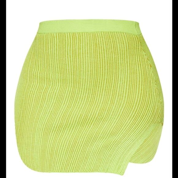 PrettyLittleThing Shape Lime Contrast Split Bodycon Skirt with Crop Top Set 12 - Picture 4 of 9